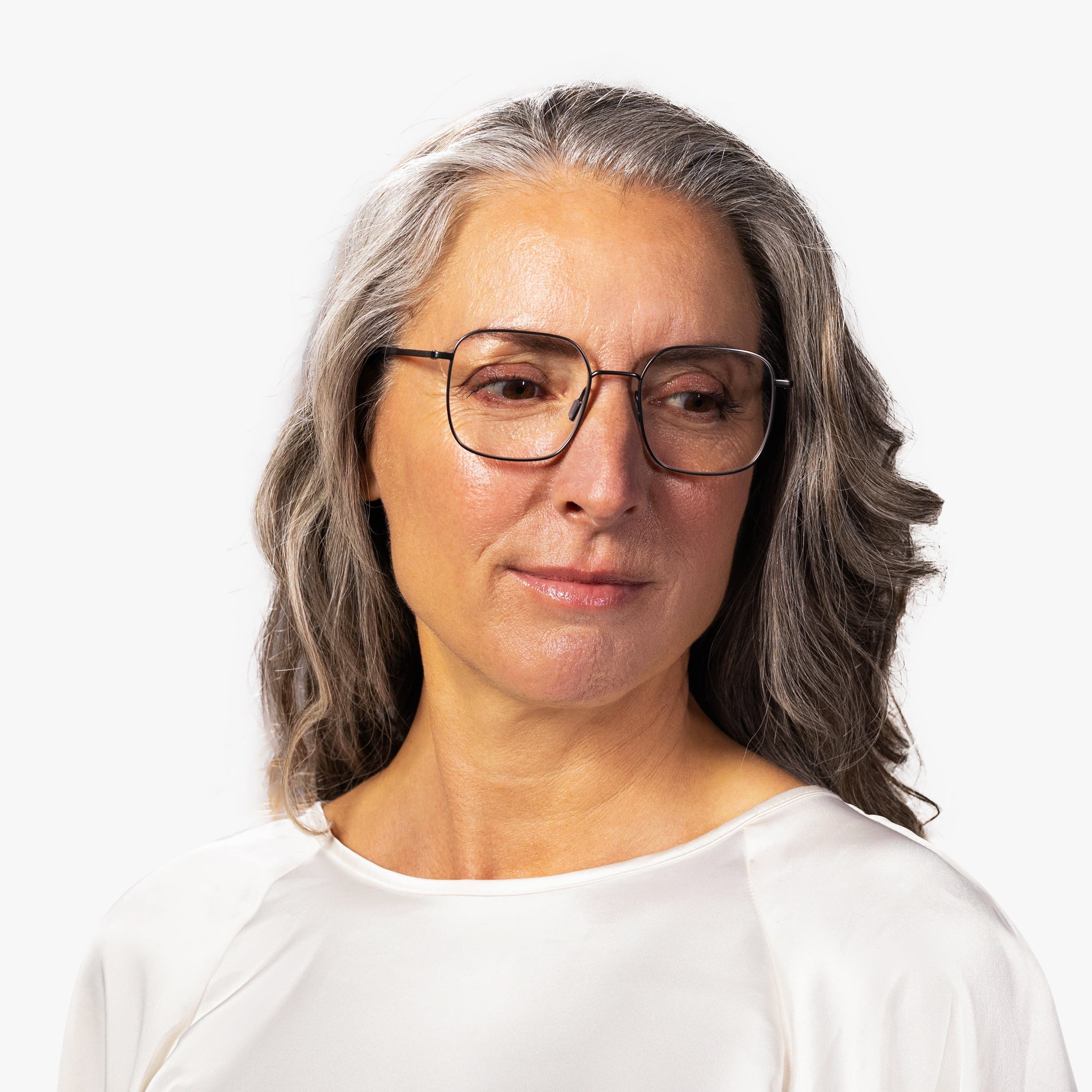 Luxreaders stylish Women's Båstad Gun Reading glasses. Made from Titanium in a Round shape.