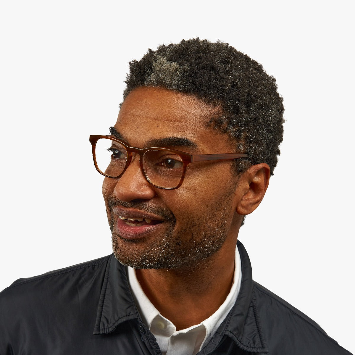 mens-bornholm-shiny-walnut_blue-light-glasses_male-model-1.jpg?v=1771427535&width=1200